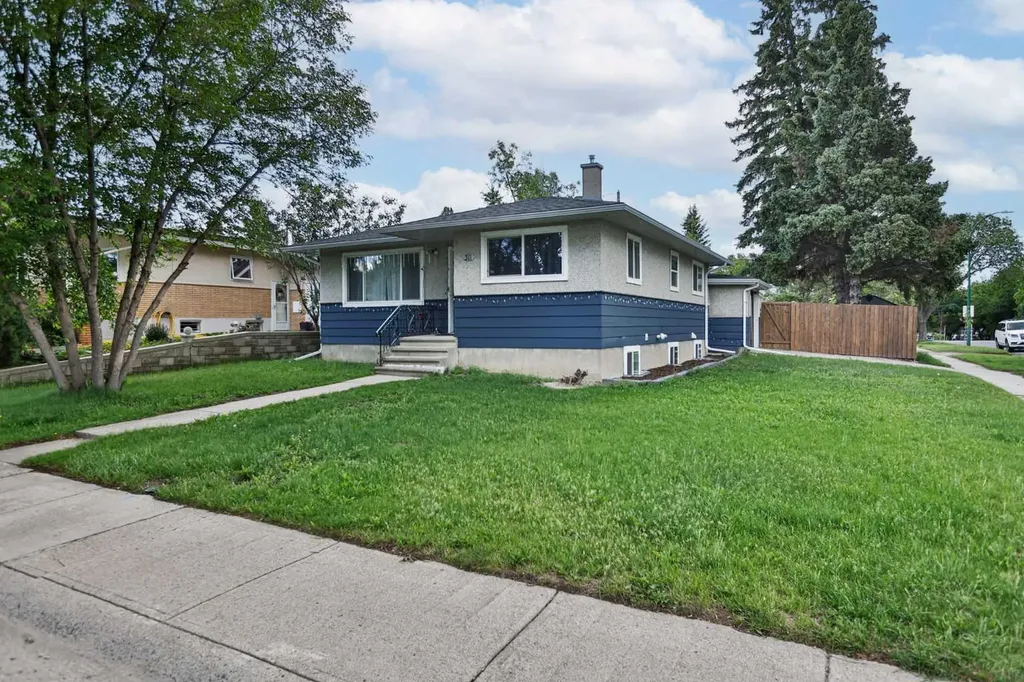 311 18 Street N Lethbridge AB T1H 3G3