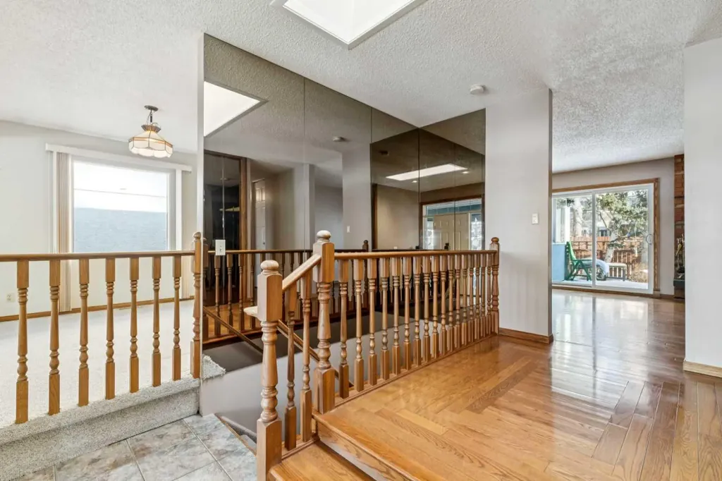 328 Norseman Road NW Calgary AB T2K 5M5