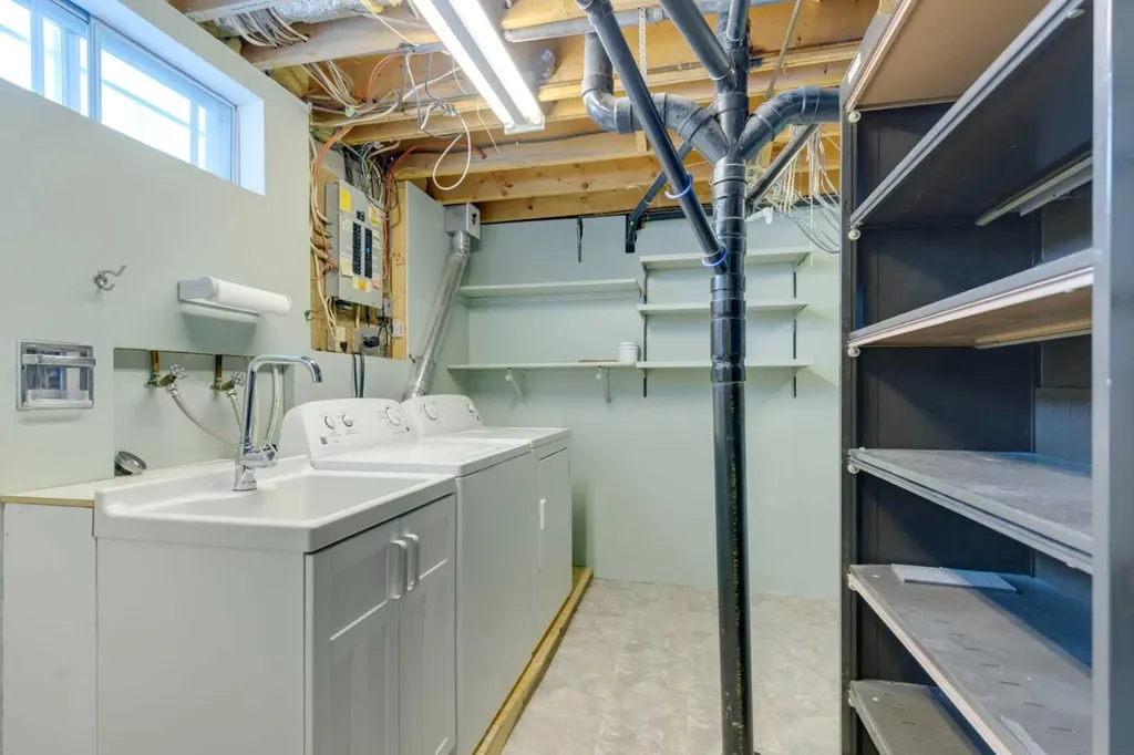 328 Norseman Road NW Calgary AB T2K 5M5