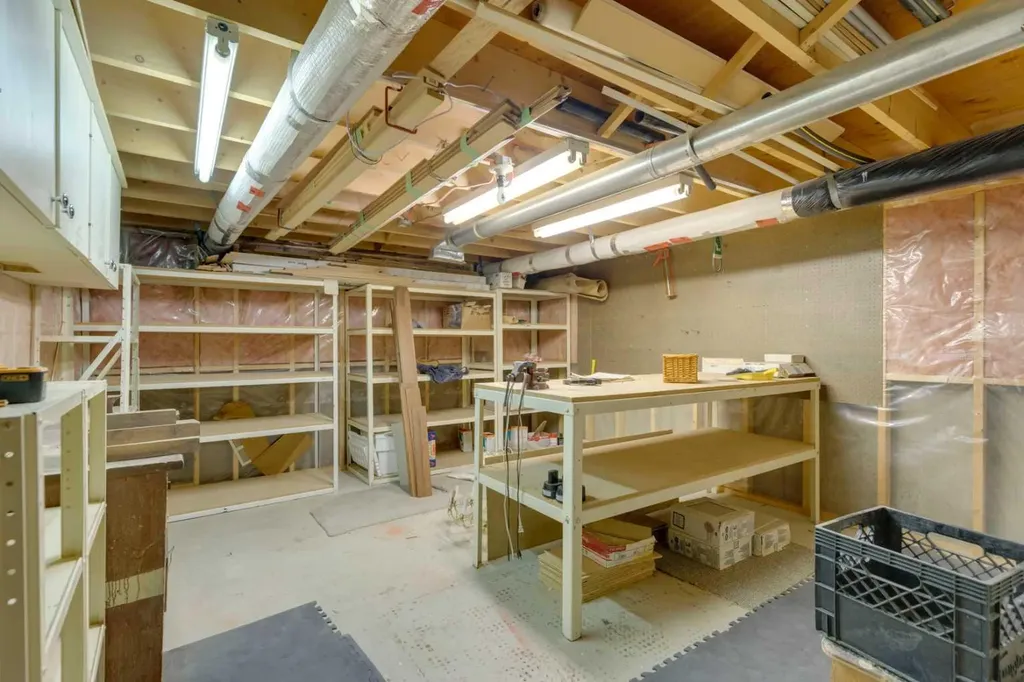 328 Norseman Road NW Calgary AB T2K 5M5
