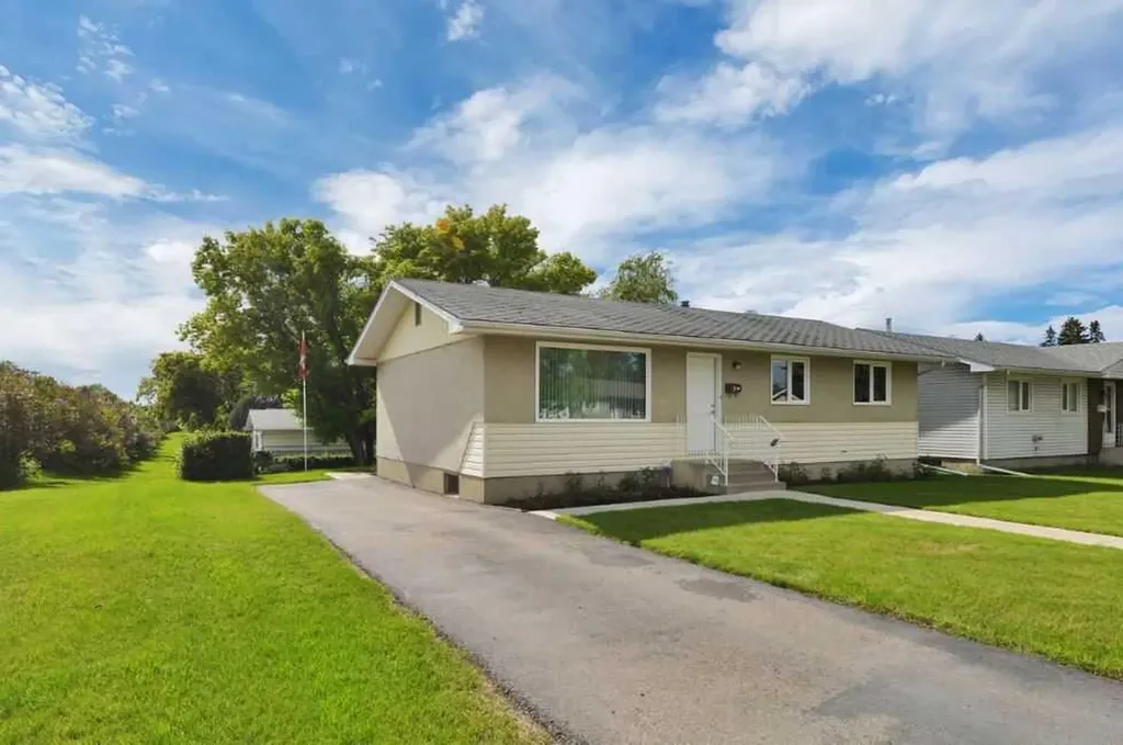 2 Mitchell Avenue Red Deer AB T4N 0L1