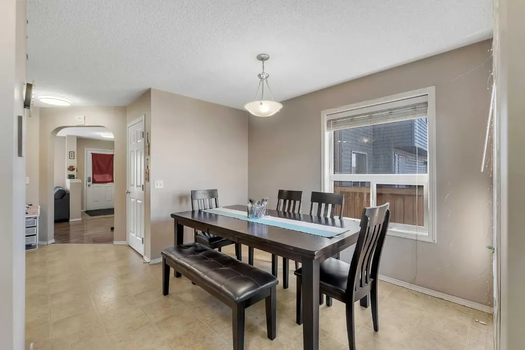 33 Saddlebrook Common NE Calgary AB T3J 0K1