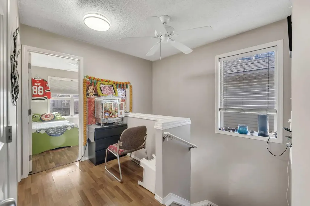 33 Saddlebrook Common NE Calgary AB T3J 0K1