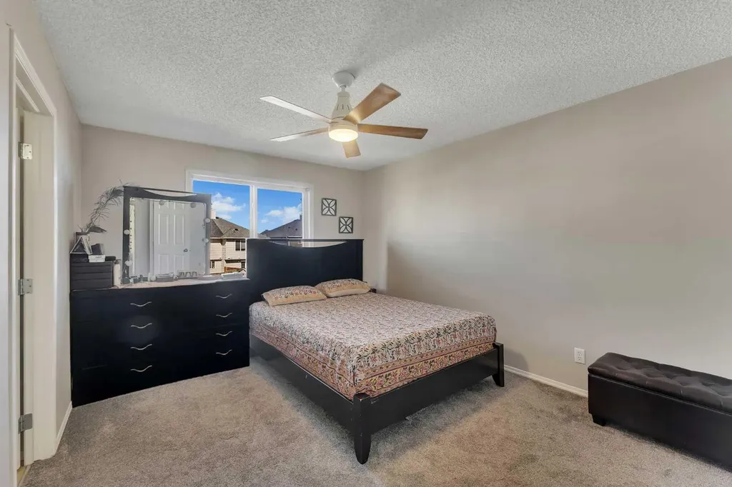 33 Saddlebrook Common NE Calgary AB T3J 0K1