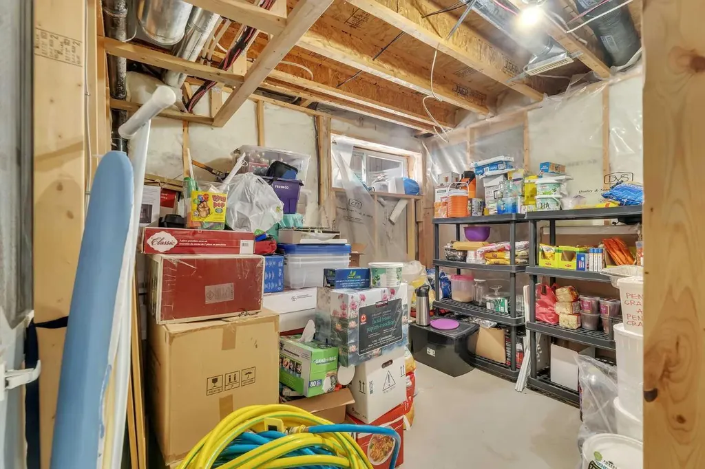 33 Saddlebrook Common NE Calgary AB T3J 0K1