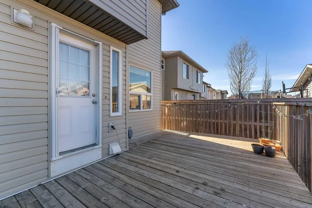 33 Saddlebrook Common NE Calgary AB T3J 0K1