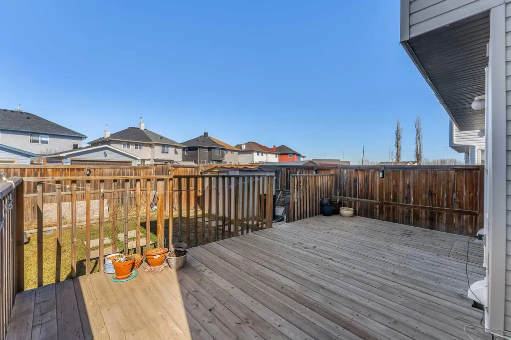 33 Saddlebrook Common NE Calgary AB T3J 0K1
