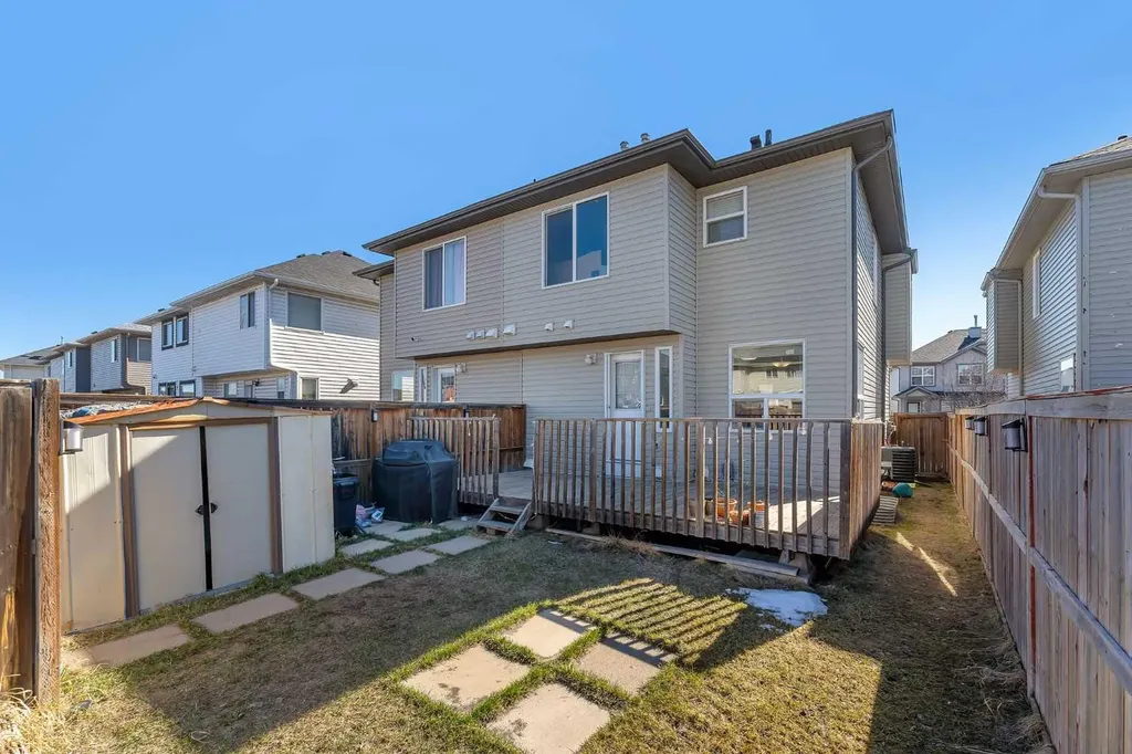 33 Saddlebrook Common NE Calgary AB T3J 0K1