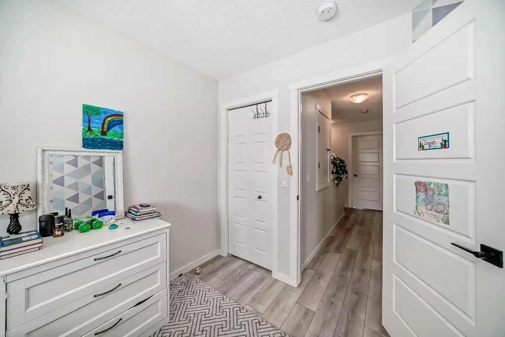 158 Chinook Gate Boulevard SW Airdrie AB t4b 4v3