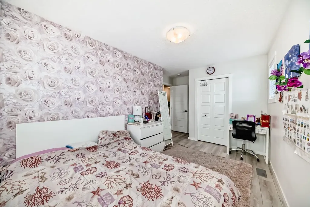 158 Chinook Gate Boulevard SW Airdrie AB t4b 4v3