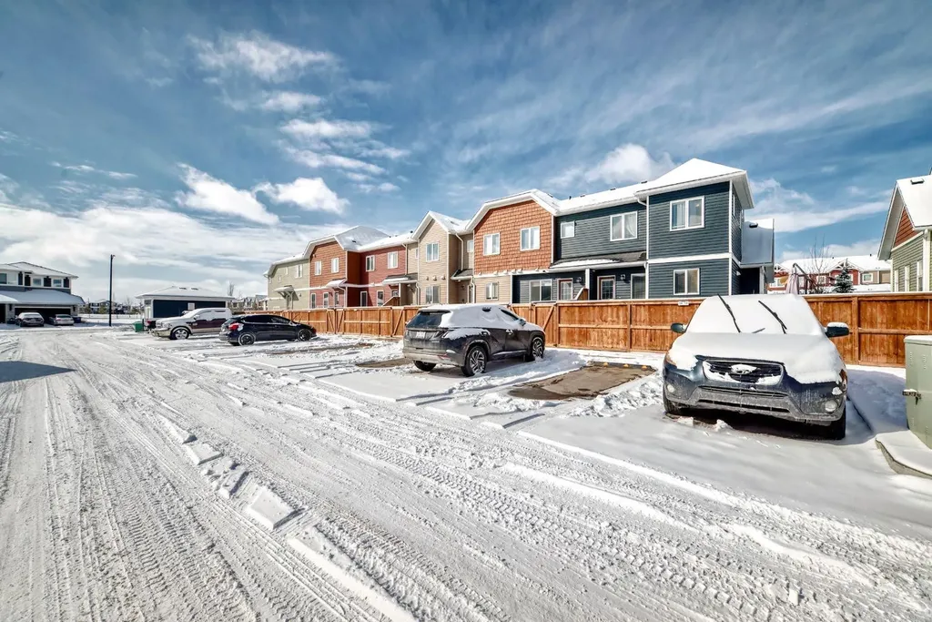 158 Chinook Gate Boulevard SW Airdrie AB t4b 4v3