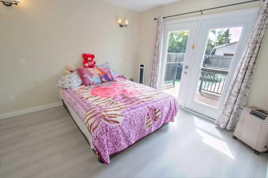 707 Malvern Drive NE Calgary AB T2A 5P9