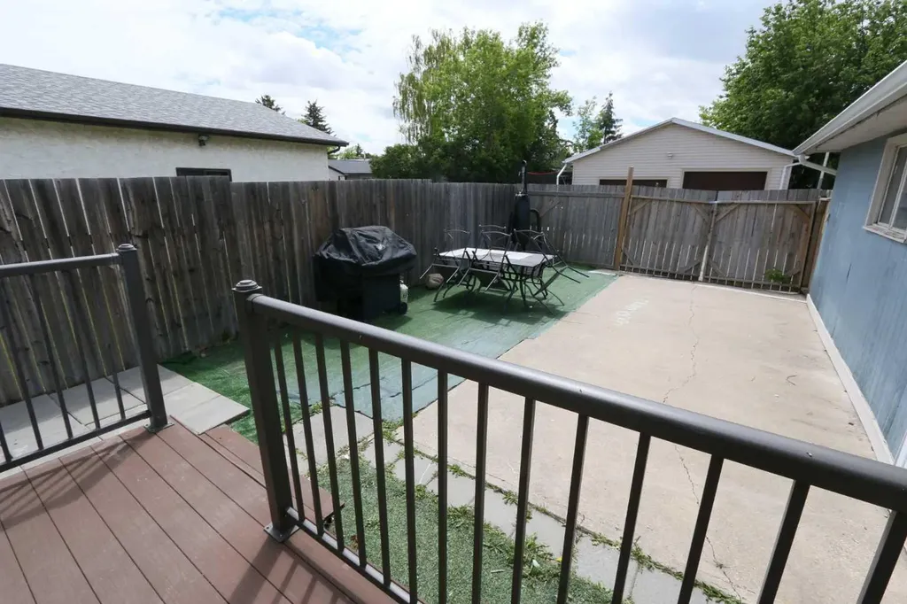 707 Malvern Drive NE Calgary AB T2A 5P9