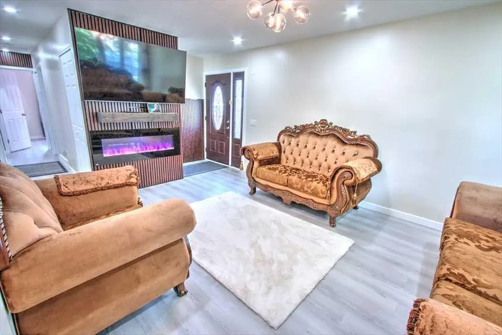 707 Malvern Drive NE Calgary AB T2A 5P9