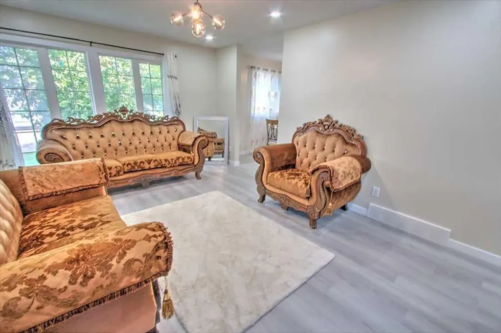 707 Malvern Drive NE Calgary AB T2A 5P9