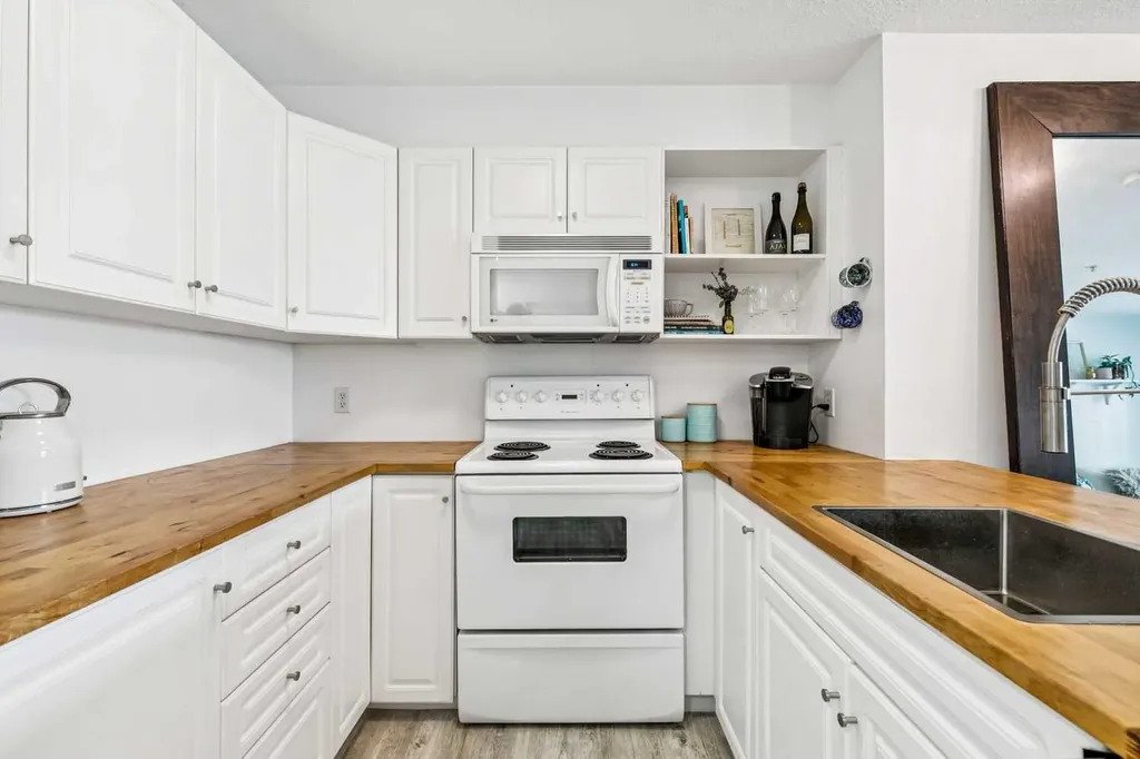 630 8 Avenue SE Calgary AB T2G 5T2