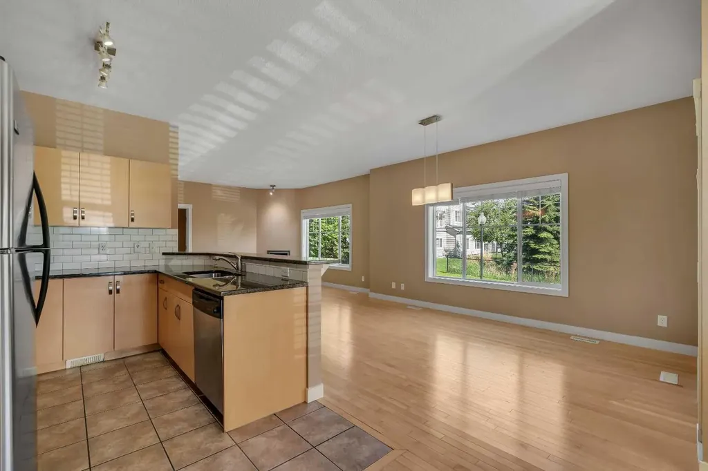 281 Cougar Ridge Drive SW Calgary AB T3H 0J3