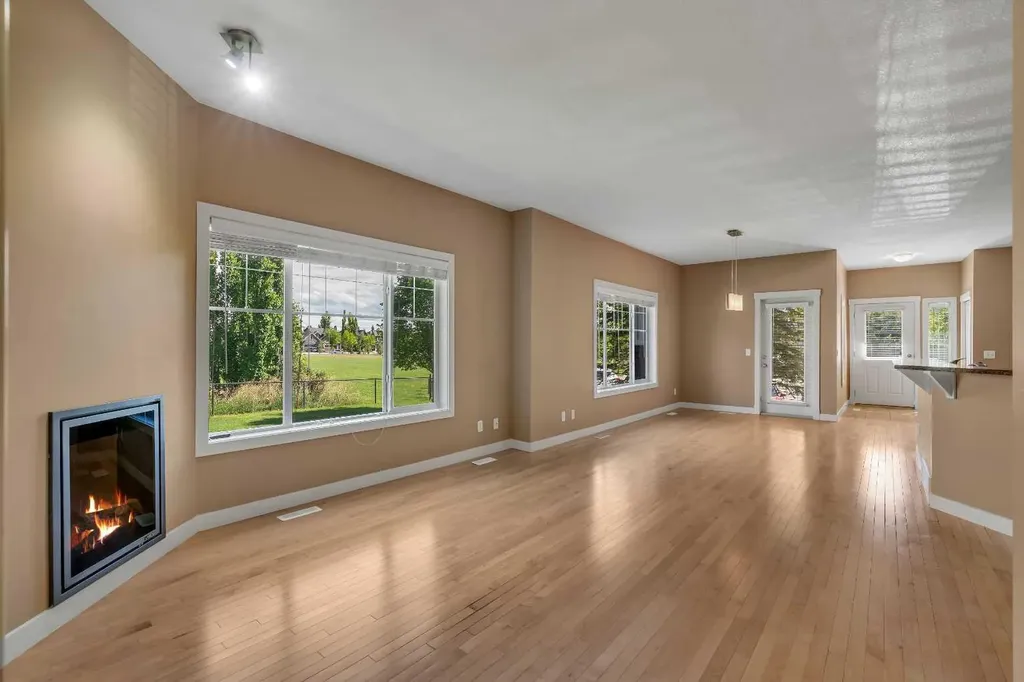 281 Cougar Ridge Drive SW Calgary AB T3H 0J3