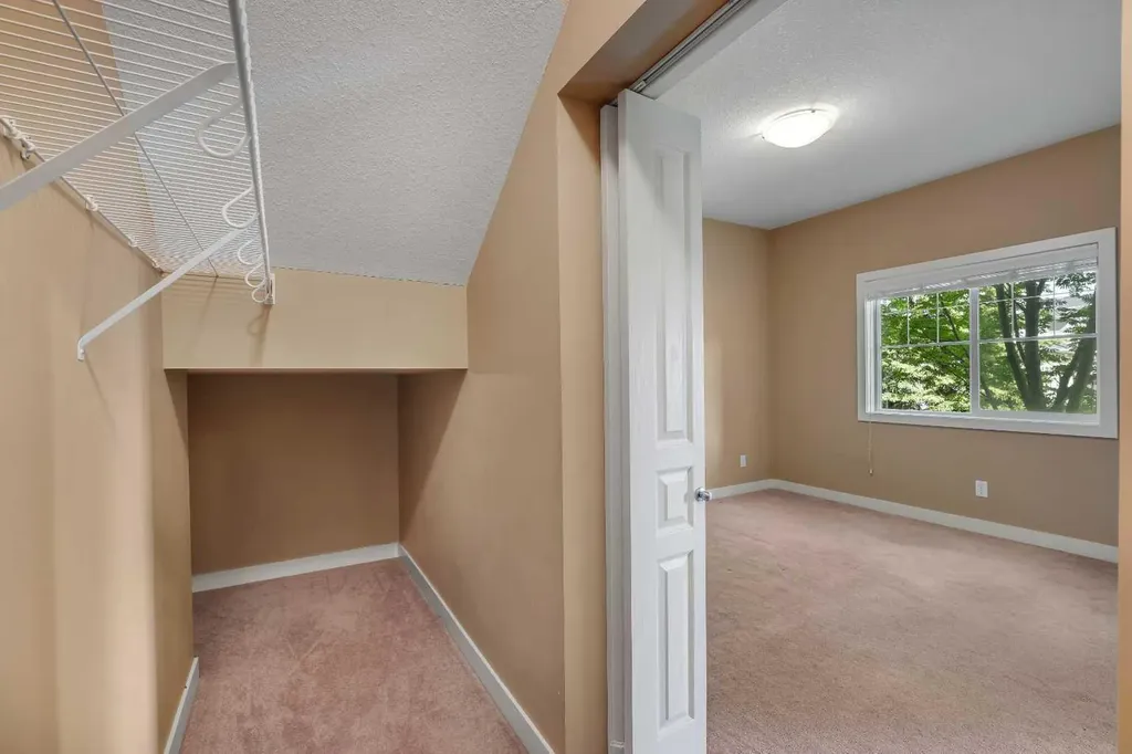 281 Cougar Ridge Drive SW Calgary AB T3H 0J3