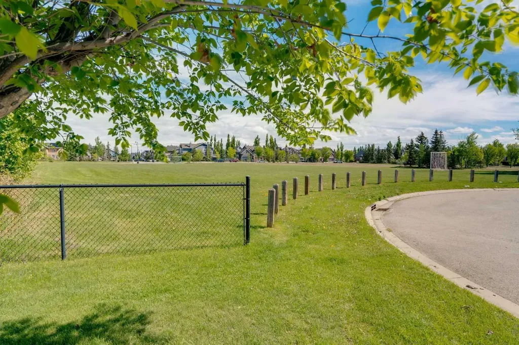 281 Cougar Ridge Drive SW Calgary AB T3H 0J3