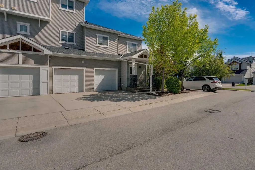 281 Cougar Ridge Drive SW Calgary AB T3H 0J3