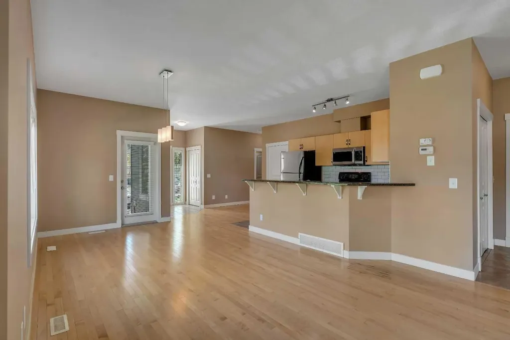 281 Cougar Ridge Drive SW Calgary AB T3H 0J3