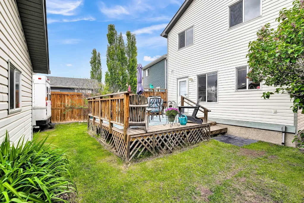 238 Covepark Way NE Calgary AB T3K 5T6