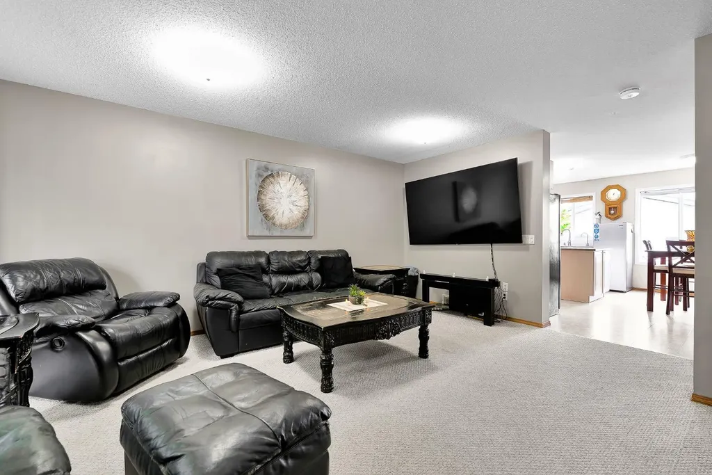 238 Covepark Way NE Calgary AB T3K 5T6