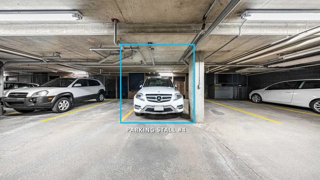 70 Panamount Drive NW Calgary AB T3K 5Z1