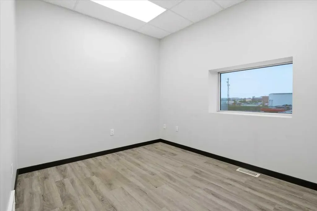 10508 96 Avenue Grande Prairie AB T8V 5S2