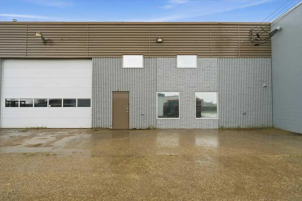 10508 96 Avenue Grande Prairie AB T8V 5S2