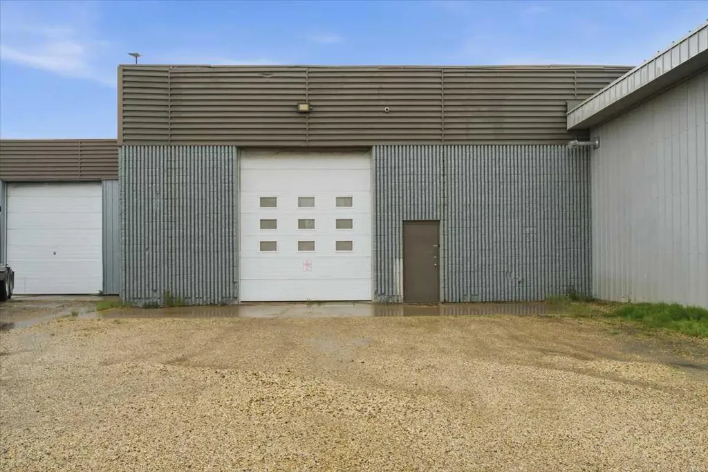 10508 96 Avenue Grande Prairie AB T8V 5S2