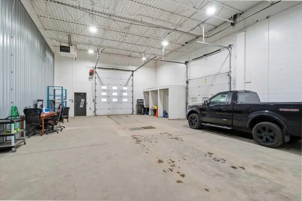 10508 96 Avenue Grande Prairie AB T8V 5S2