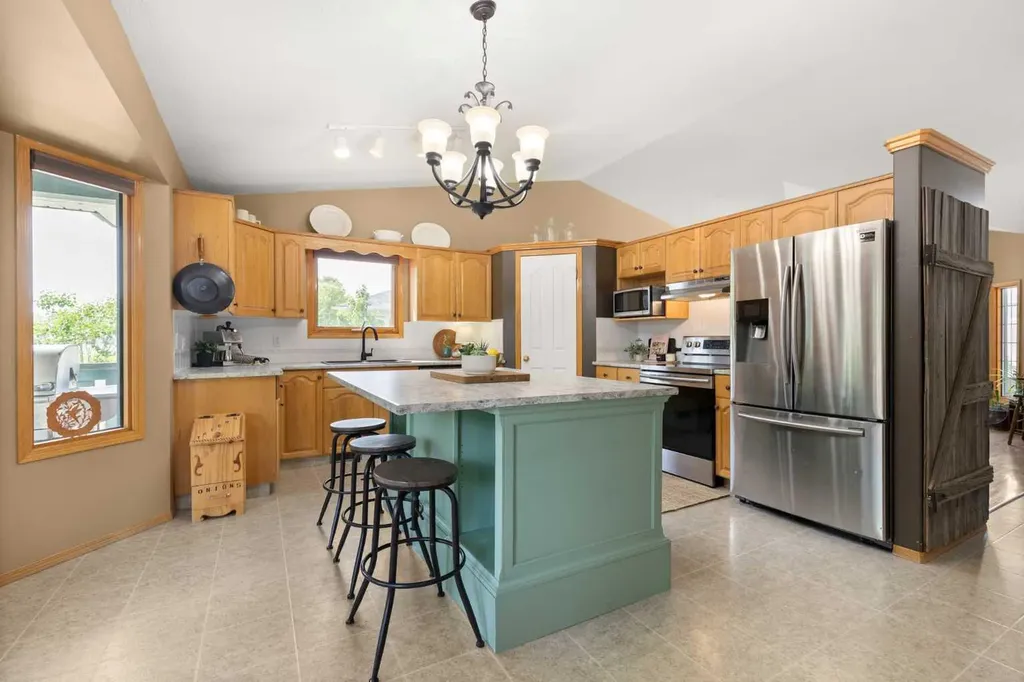 23 Stanfield Place SE Medicine Hat AB T1B4J2