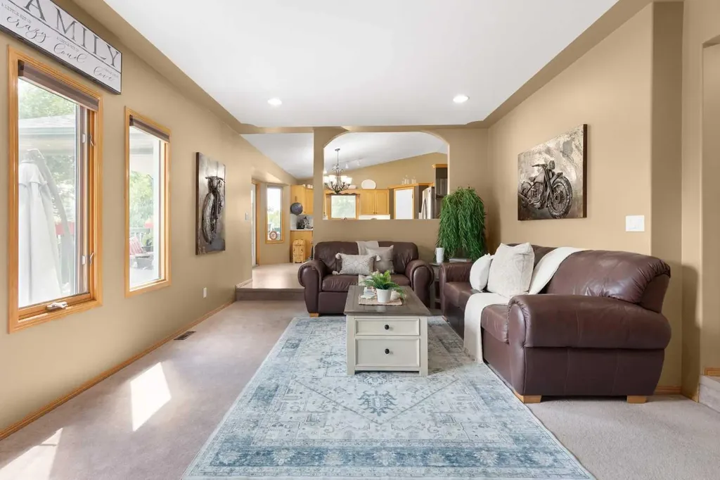 23 Stanfield Place SE Medicine Hat AB T1B4J2
