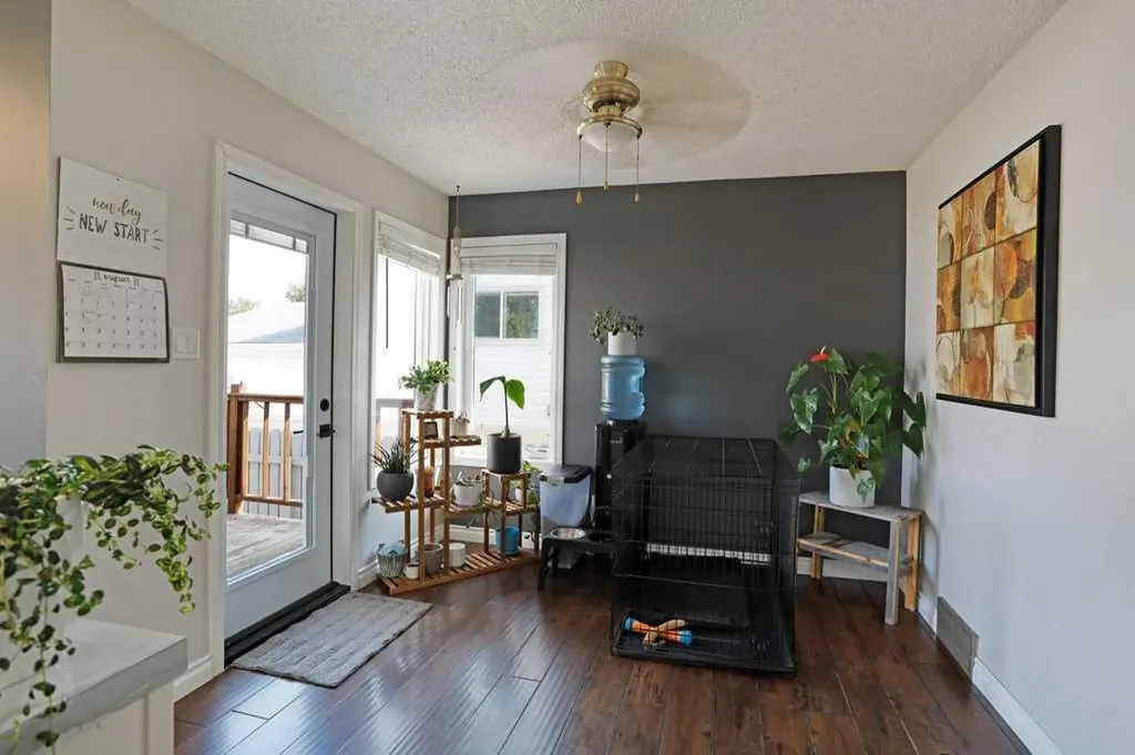 65 Parkland Way E Brooks AB T1R0M6