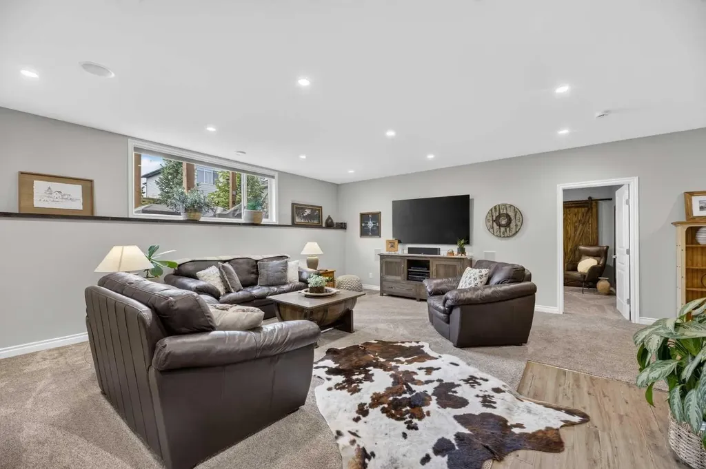 758 Stonehaven Drive Carstairs AB T0M0N0