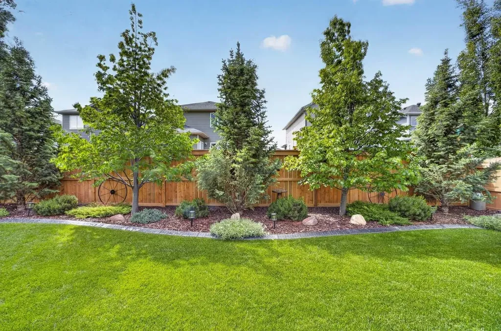 758 Stonehaven Drive Carstairs AB T0M0N0