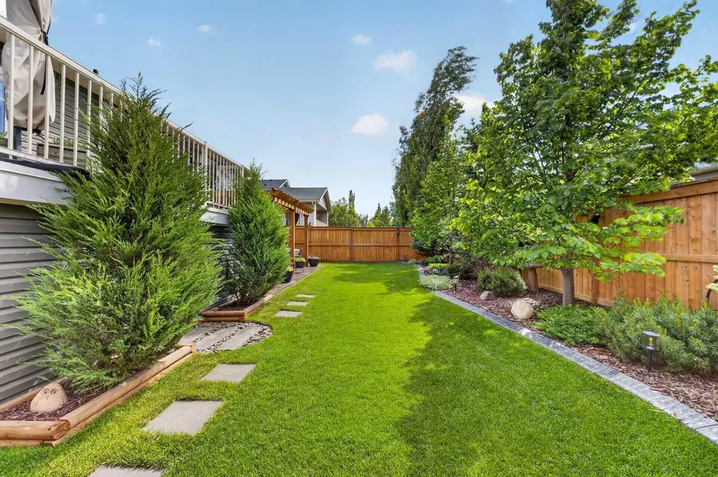 758 Stonehaven Drive Carstairs AB T0M0N0