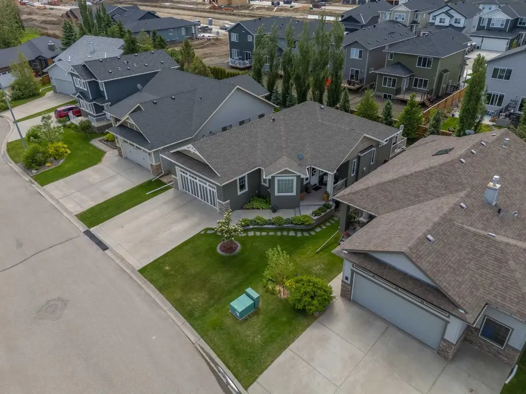 758 Stonehaven Drive Carstairs AB T0M0N0