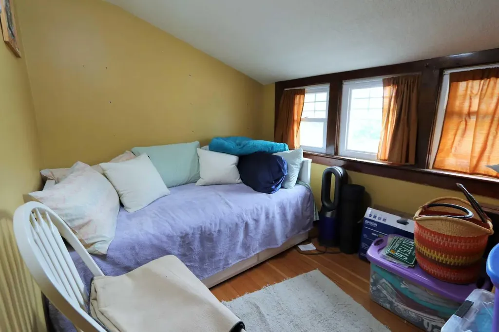 5224 51 Avenue Ponoka AB T4J 1H8