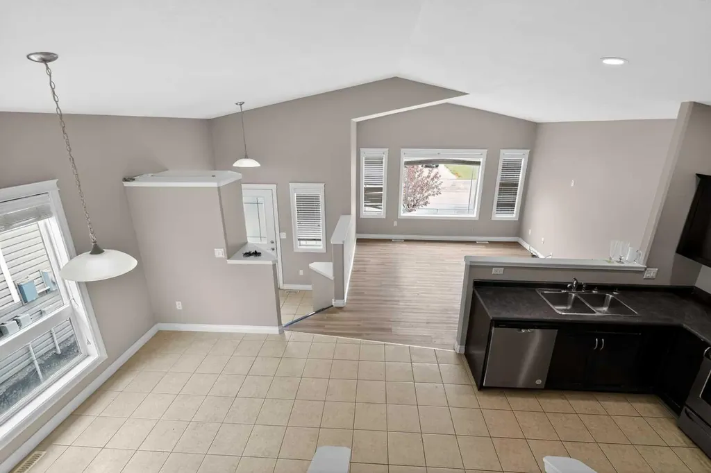 10256 85 Street Grande Prairie AB T8X0K3