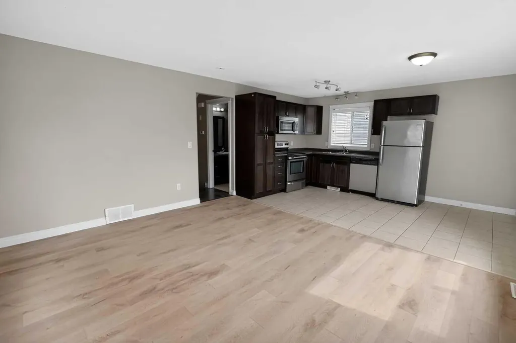 10256 85 Street Grande Prairie AB T8X0K3