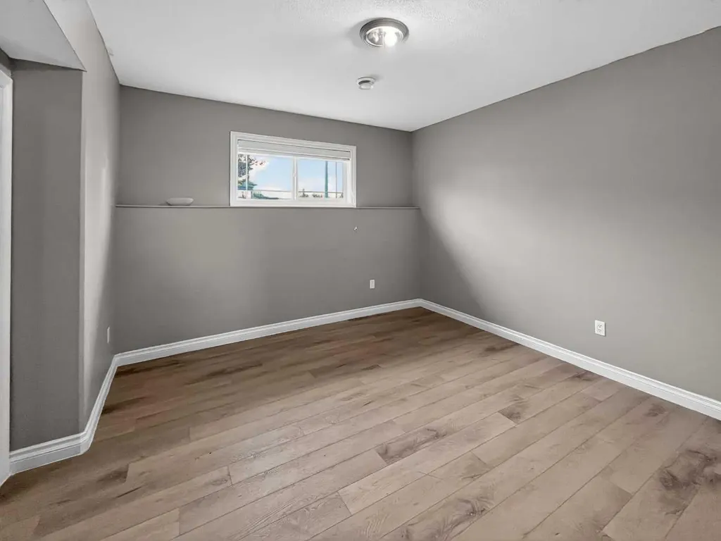 10256 85 Street Grande Prairie AB T8X0K3