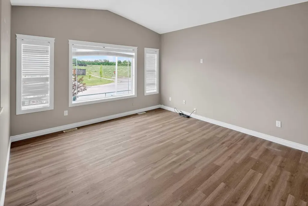 10256 85 Street Grande Prairie AB T8X0K3
