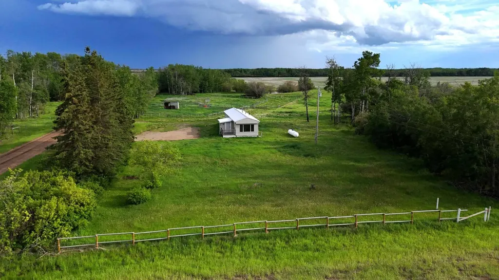 74078 Range Road 13 Debolt AB T0H 1B0