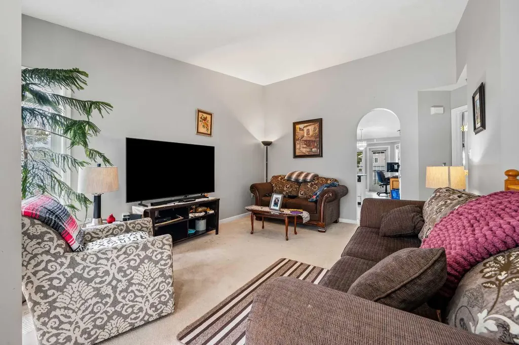 4725 47 Street Lloydminster SK S9V 0K1
