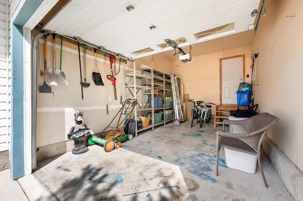 3101 51 Avenue Lloydminster AB T9V 1H9