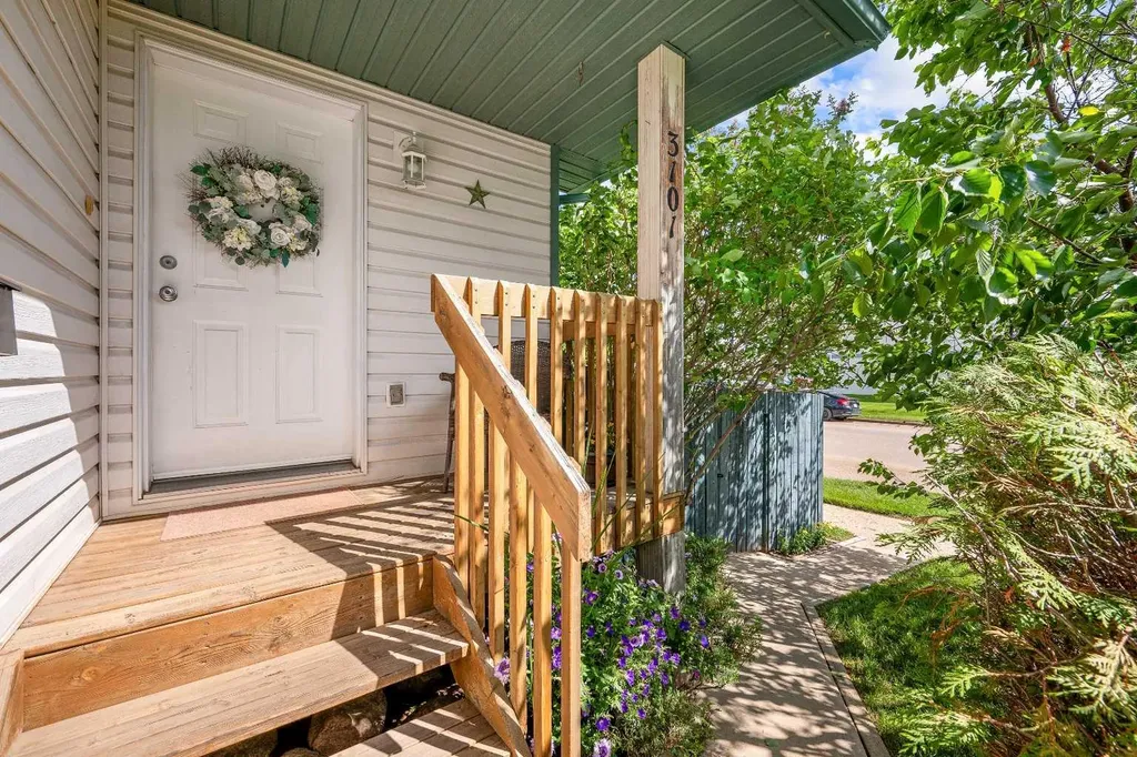 3101 51 Avenue Lloydminster AB T9V 1H9