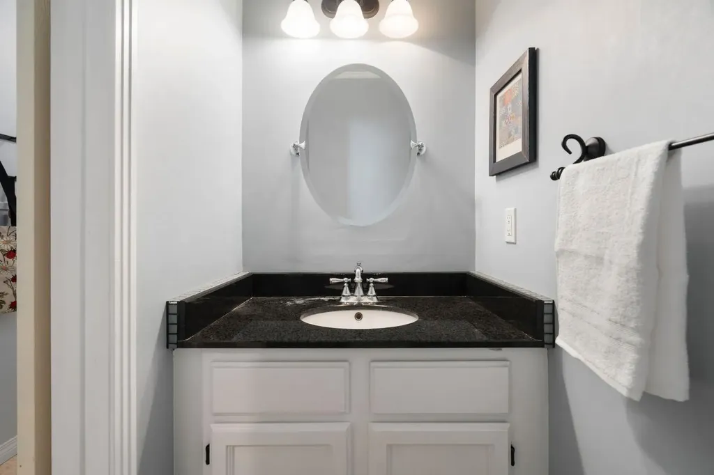 3302 50 Street NW Calgary AB T3A 2C6